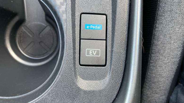 Nissan Juke 1.6 Hybrid N-Connecta 5dr Auto Hybrid Hatchback